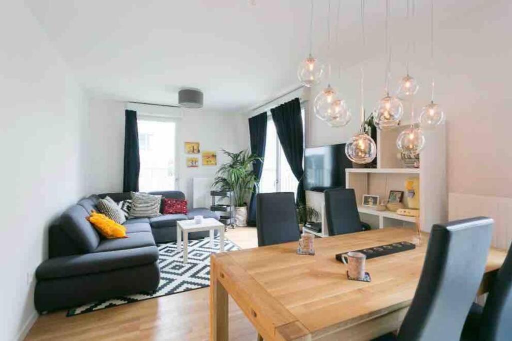 Cozy & Quiet Getaway Just 300M From Paris With Free Private Parking Apartment ฌ็องตีญี ภายนอก รูปภาพ